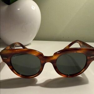 Ray-Ban Tortoise Shell Sunglasses Wayfarers